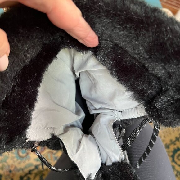 The North Face Nuptse Goosedown Mid Calf Snow Boots Faux Fur Trim Size 8.5 - Picture 10 of 10
